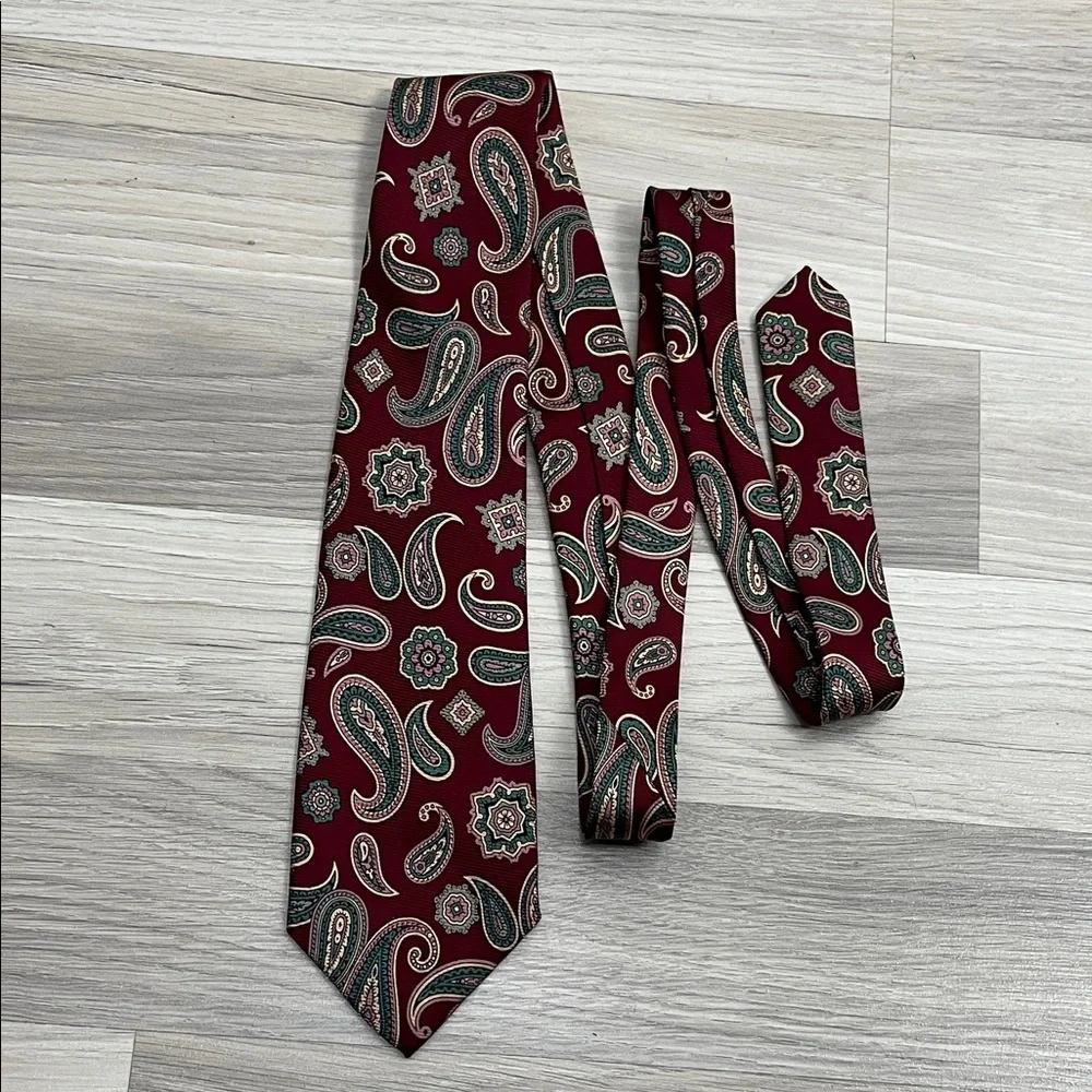 Polo by Ralph Lauren Burgundy Pink Green Paisley Tie 100% Silk Office Career
